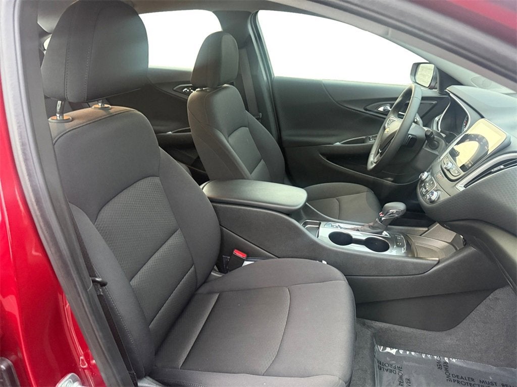 2025 Chevrolet Malibu RS