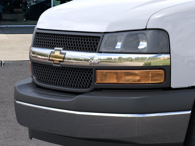 2026 Chevrolet Express Passenger LT