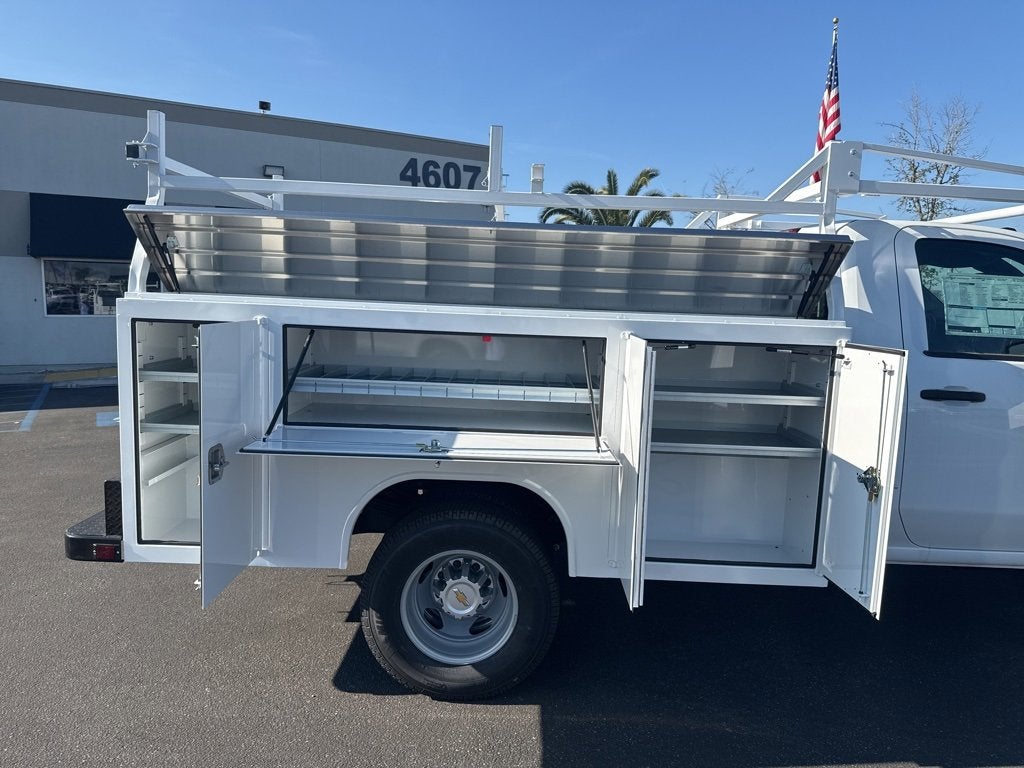 2025 Chevrolet Silverado 3500 HD Chassis Cab Work Truck