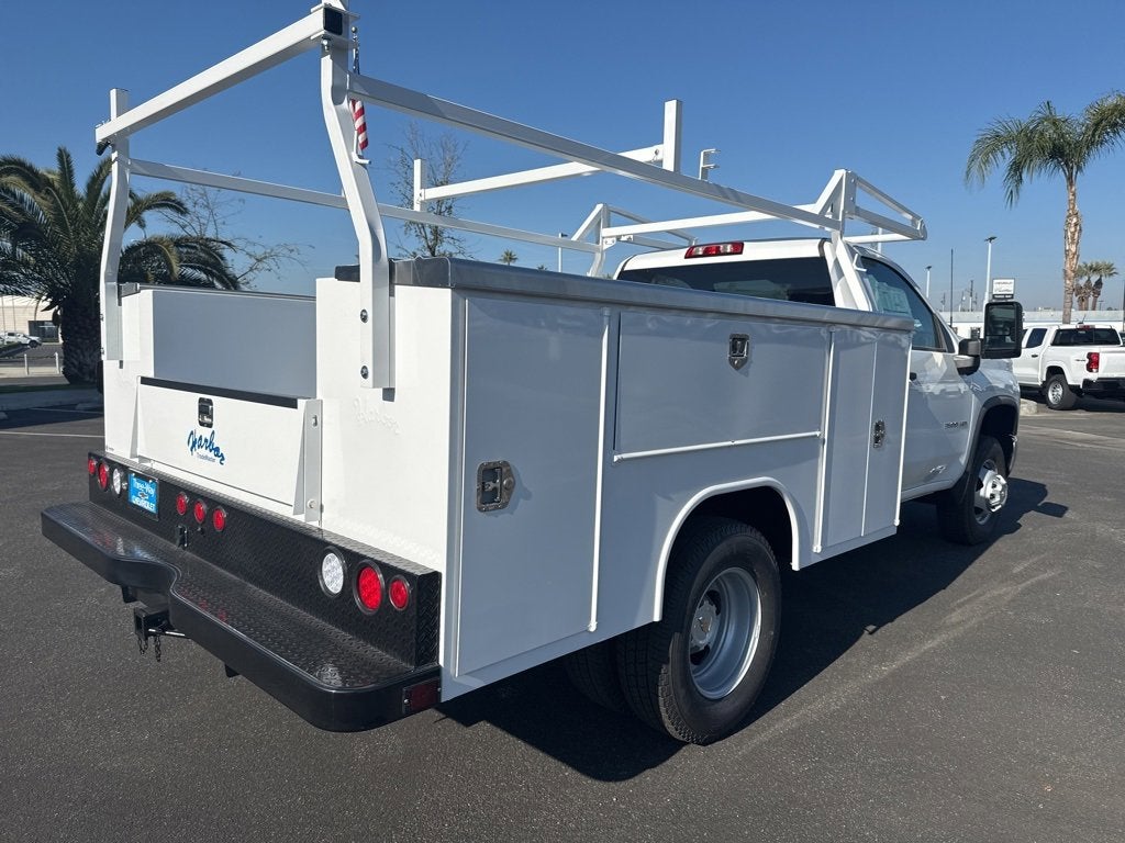 2025 Chevrolet Silverado 3500 HD Chassis Cab Work Truck