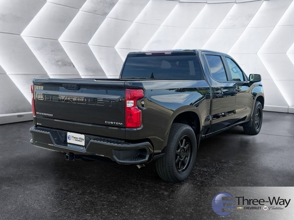 2025 Chevrolet Silverado 1500 Custom