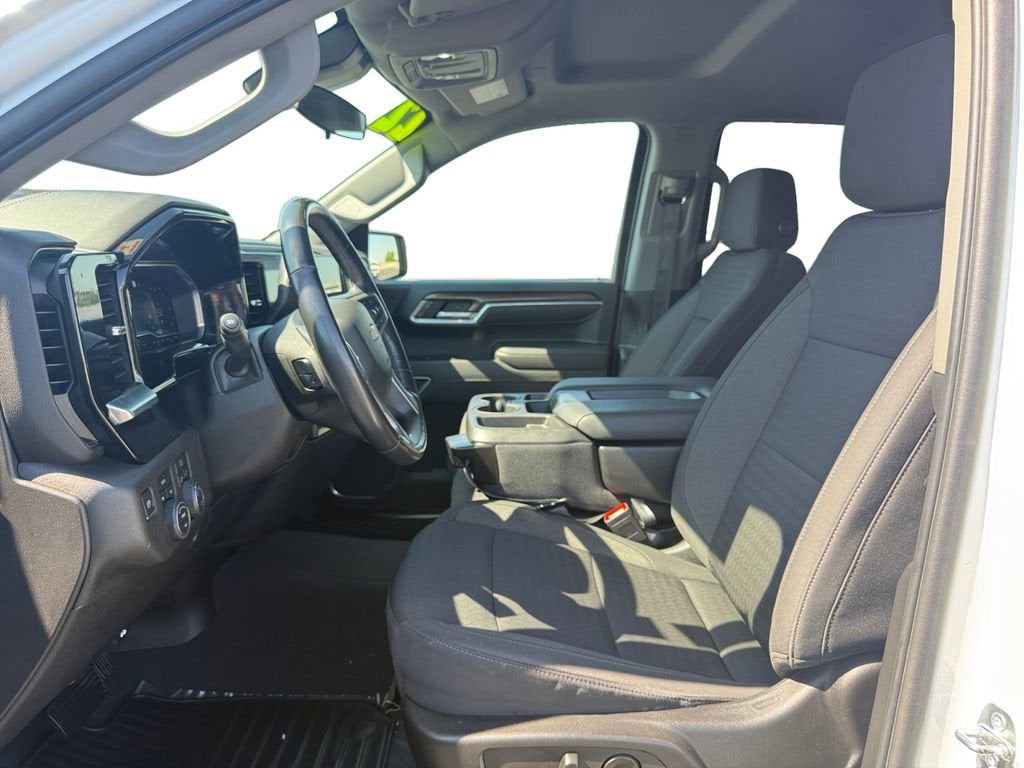 2022 Chevrolet Silverado 1500 LT (2FL)