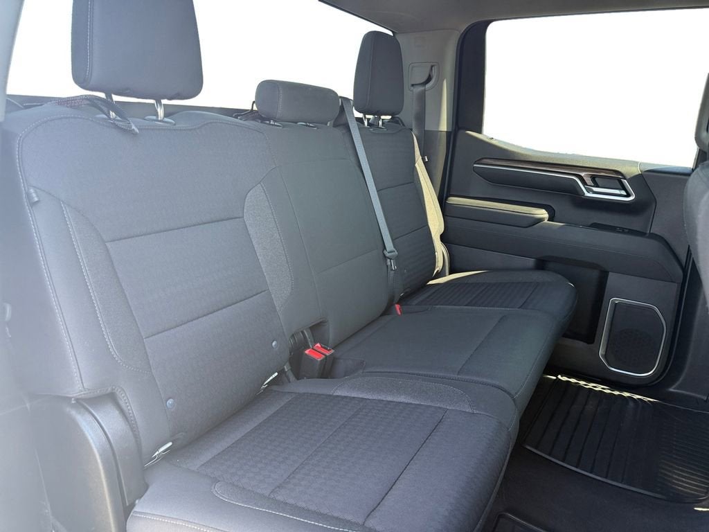 2022 Chevrolet Silverado 1500 LT (2FL)