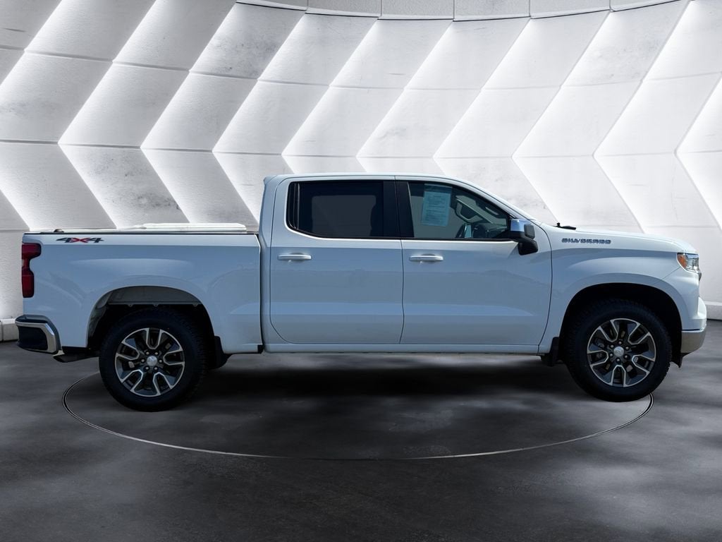 2022 Chevrolet Silverado 1500 LT - Photo 6