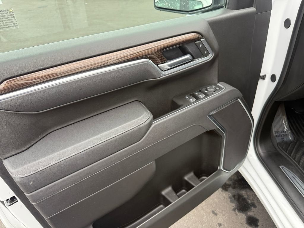 2025 Chevrolet Silverado 1500 LT (2FL)