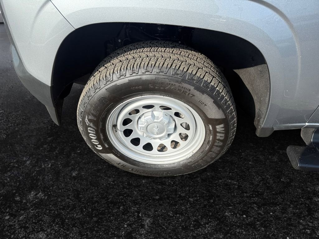 2025 Chevrolet Colorado WT/LT