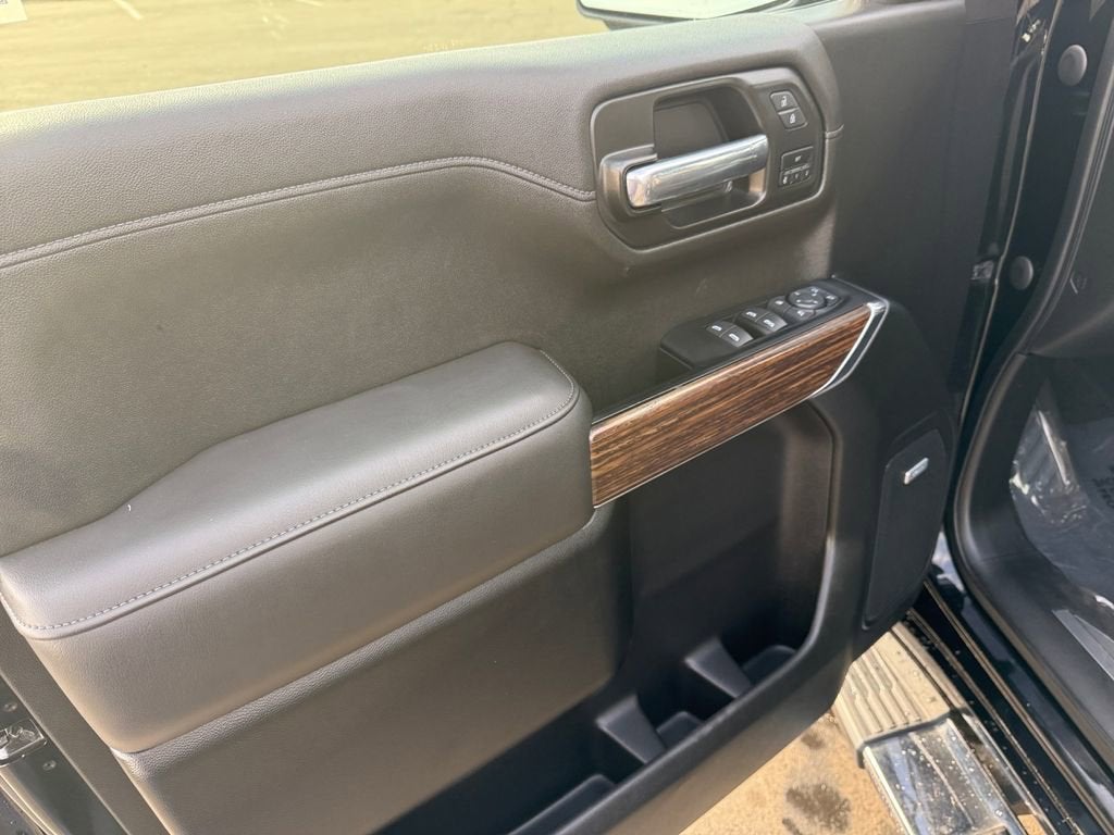 2022 Chevrolet Silverado 1500 LTD High Country