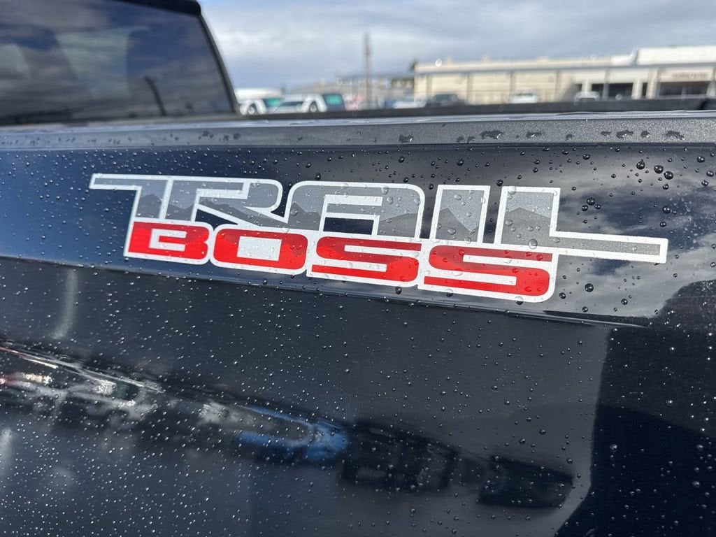 2021 Chevrolet Silverado 1500 Custom Trail Boss