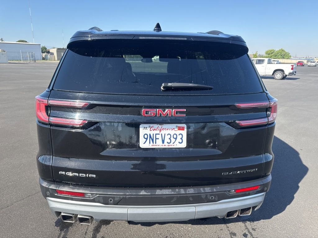 2024 GMC Acadia Elevation