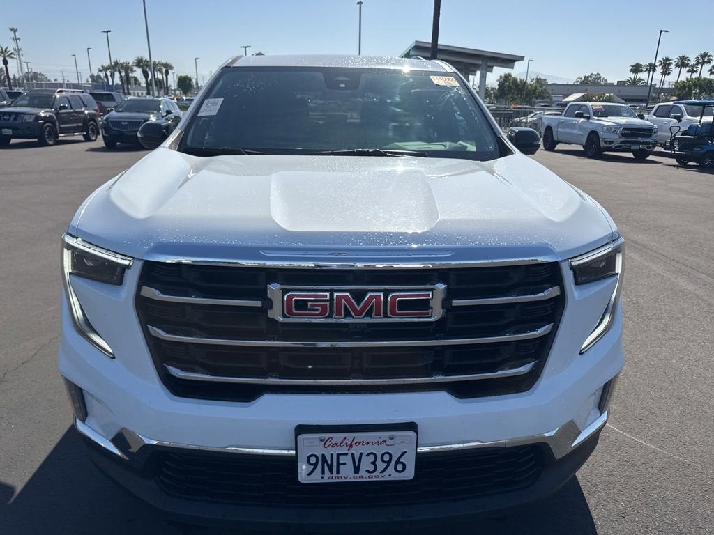 2024 GMC Acadia Elevation