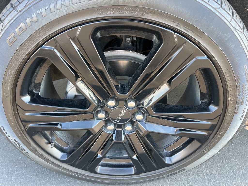 2024 GMC Acadia Elevation