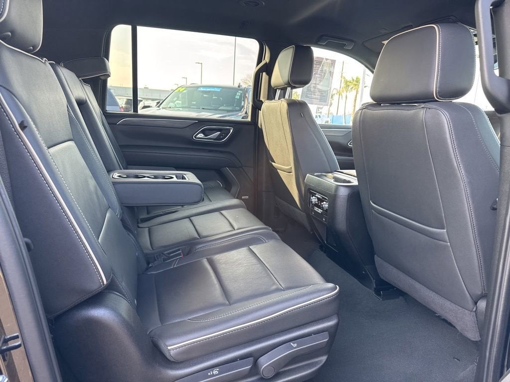 2024 GMC Yukon XL SLT