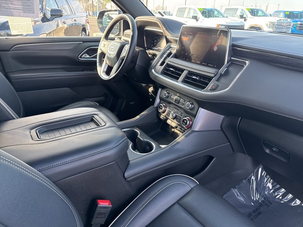 2024 GMC Yukon XL SLT