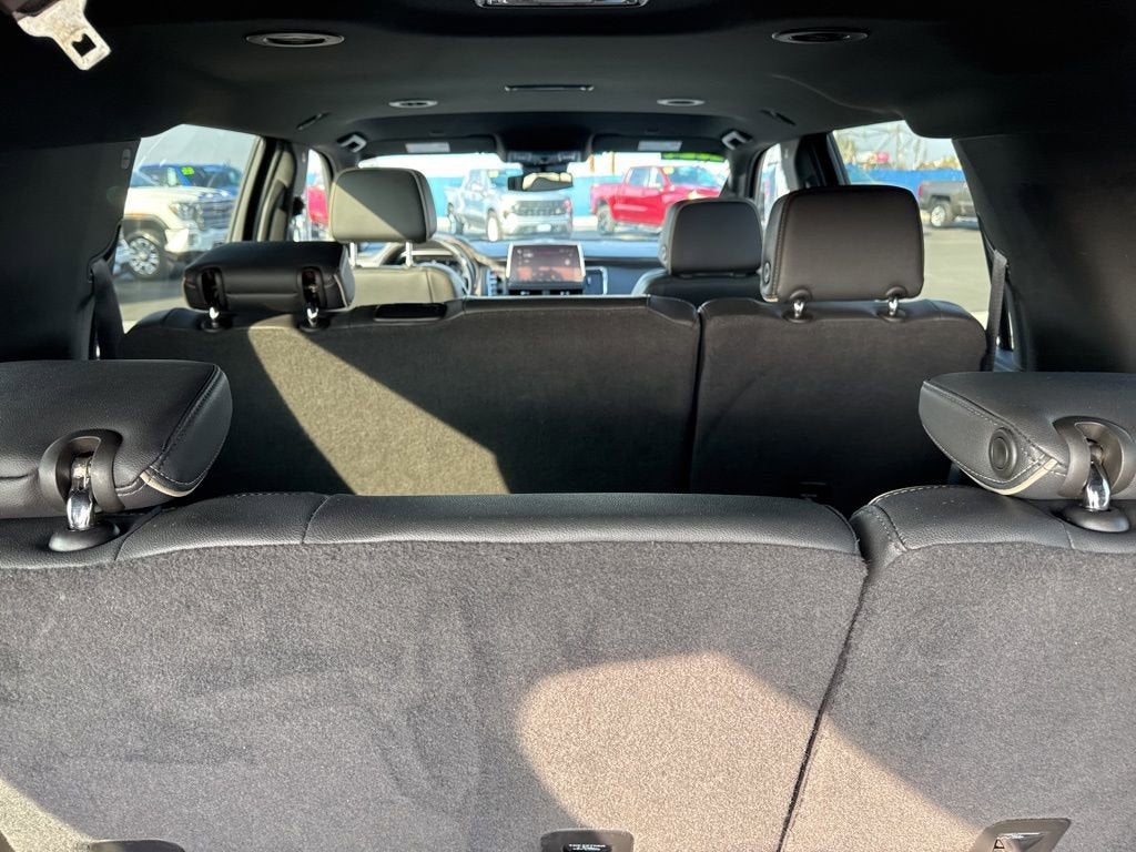 2024 GMC Yukon XL SLT