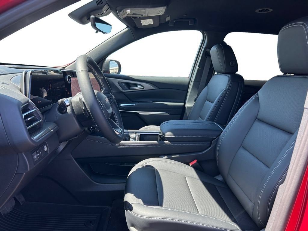 2027 Chevrolet Traverse LT - Photo 10