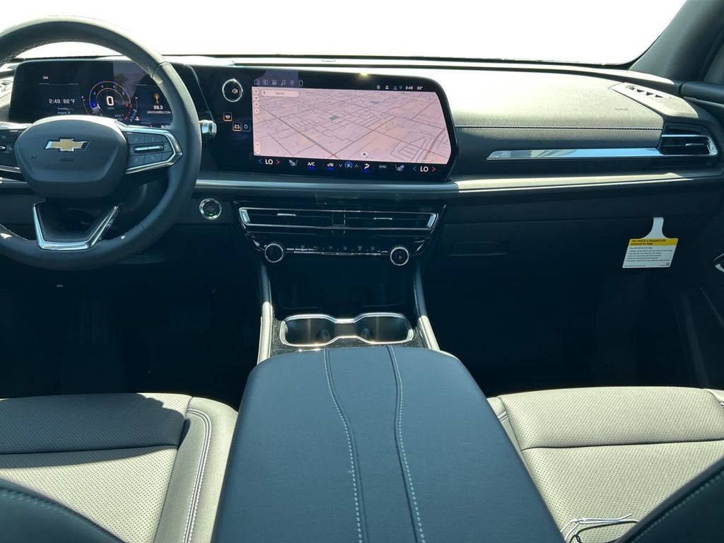 2027 Chevrolet Traverse LT - Photo 12
