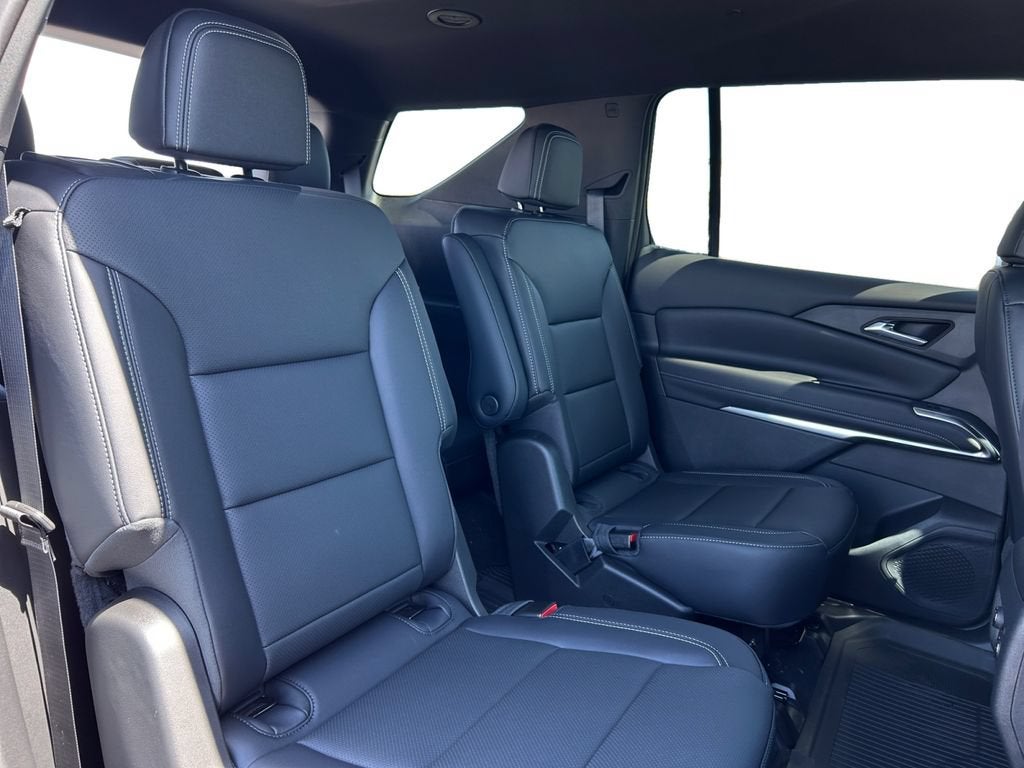 2027 Chevrolet Traverse LT - Photo 18