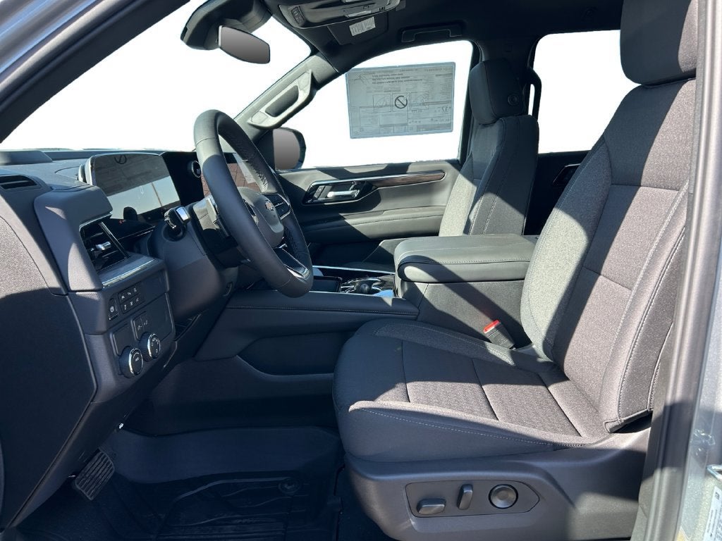 2027 Chevrolet Suburban LS