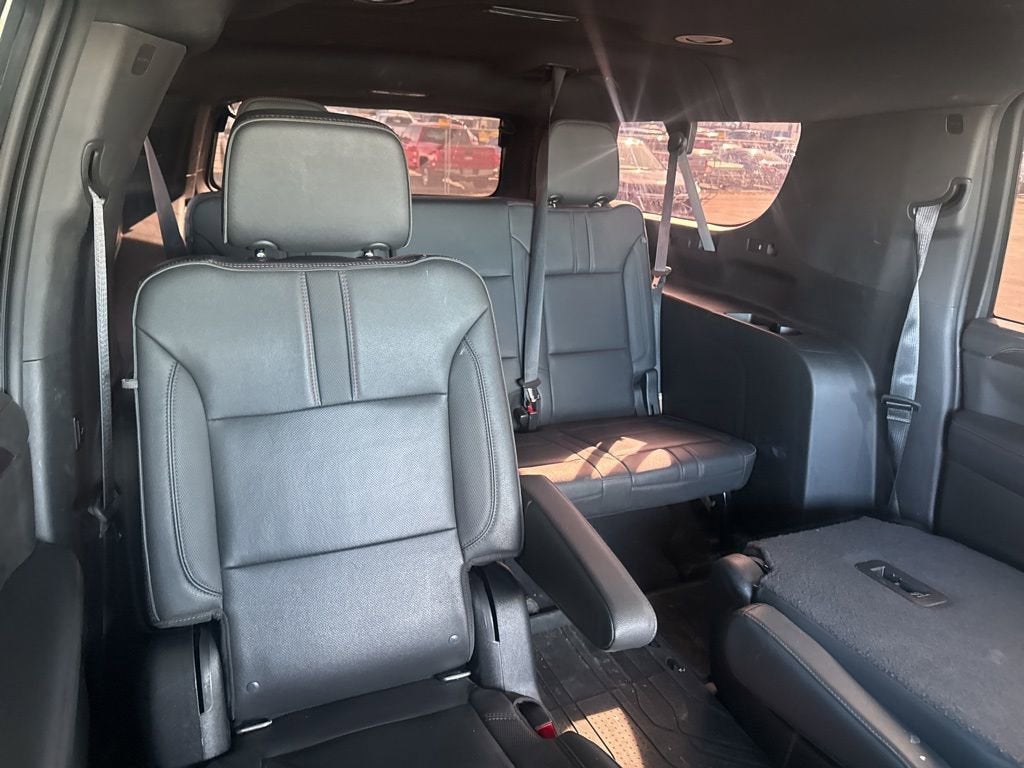 2022 Chevrolet Suburban RST