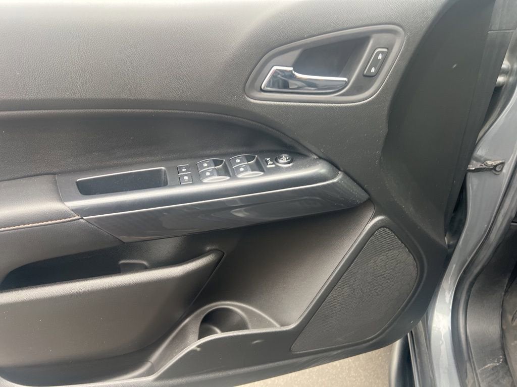 2022 GMC Canyon AT4 - Cloth