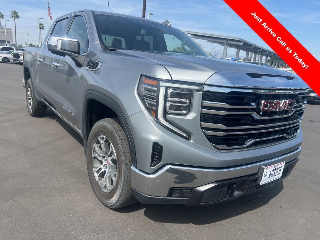 2025 GMC Sierra 4WD Crew Cab Short Box SLT's photo