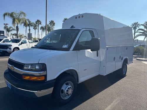 2025 Chevrolet Express Cutaway 3500 1WT