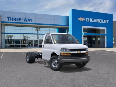 2025 Chevrolet Express Cutaway 3500 1WT