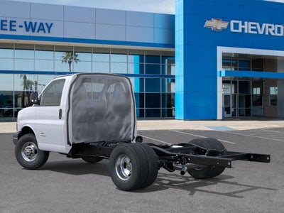2025 Chevrolet Express Cutaway 3500 1WT