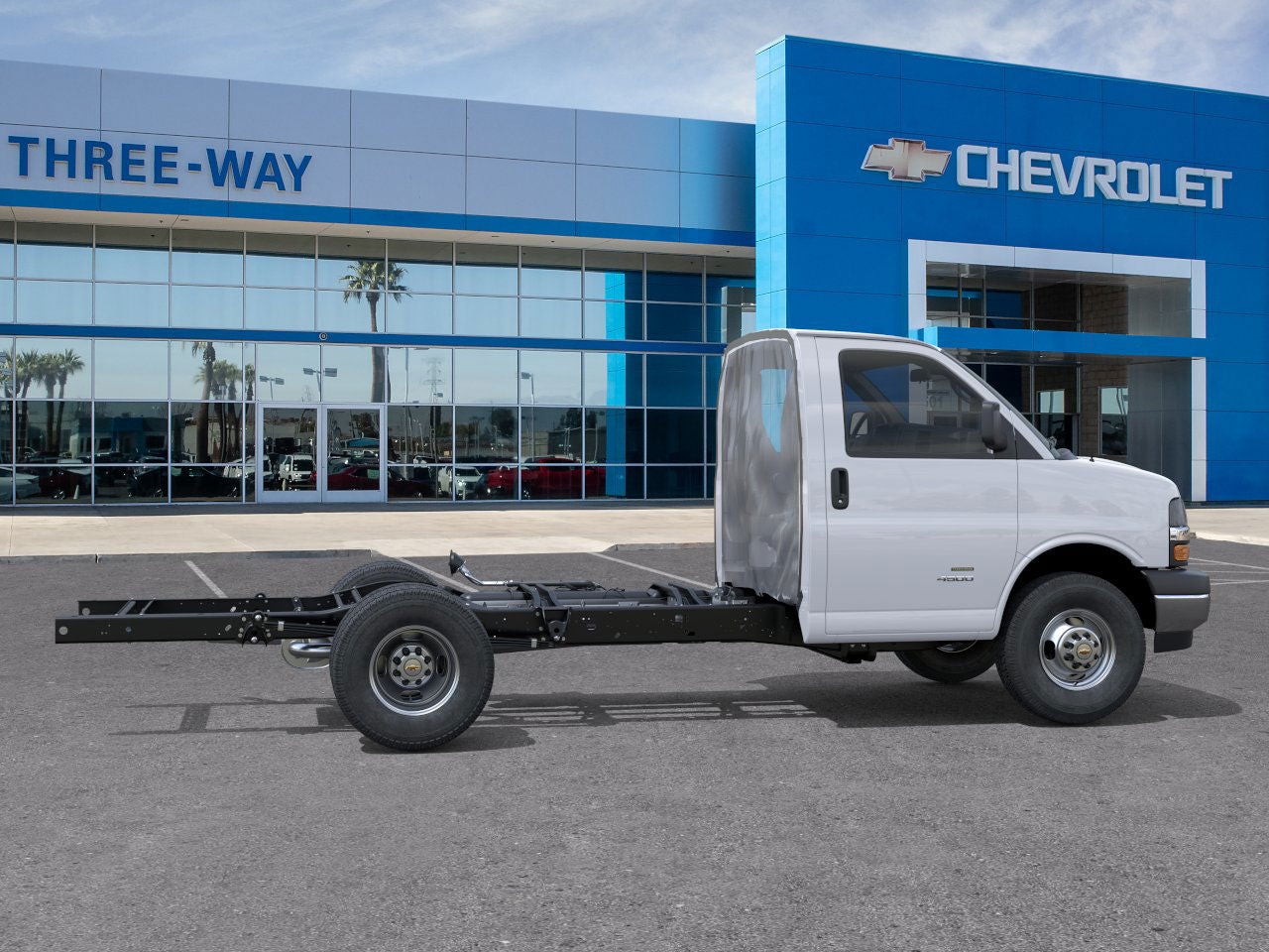 2025 Chevrolet Express Cutaway 3500 1WT