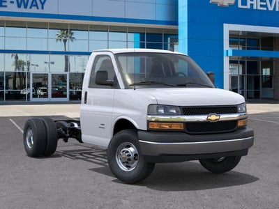 2025 Chevrolet Express Cutaway 3500 1WT