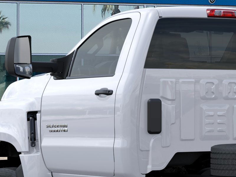 2025 Chevrolet Silverado 5500 HD Work Truck