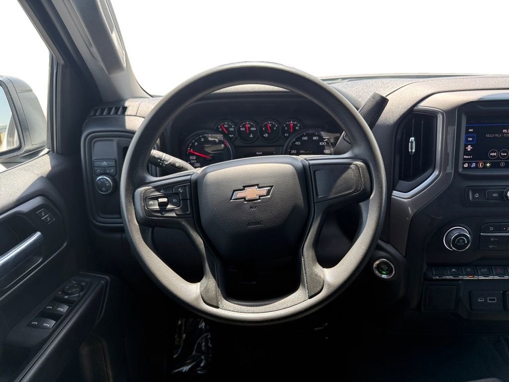 2023 Chevrolet Silverado 1500 Custom - Photo 13
