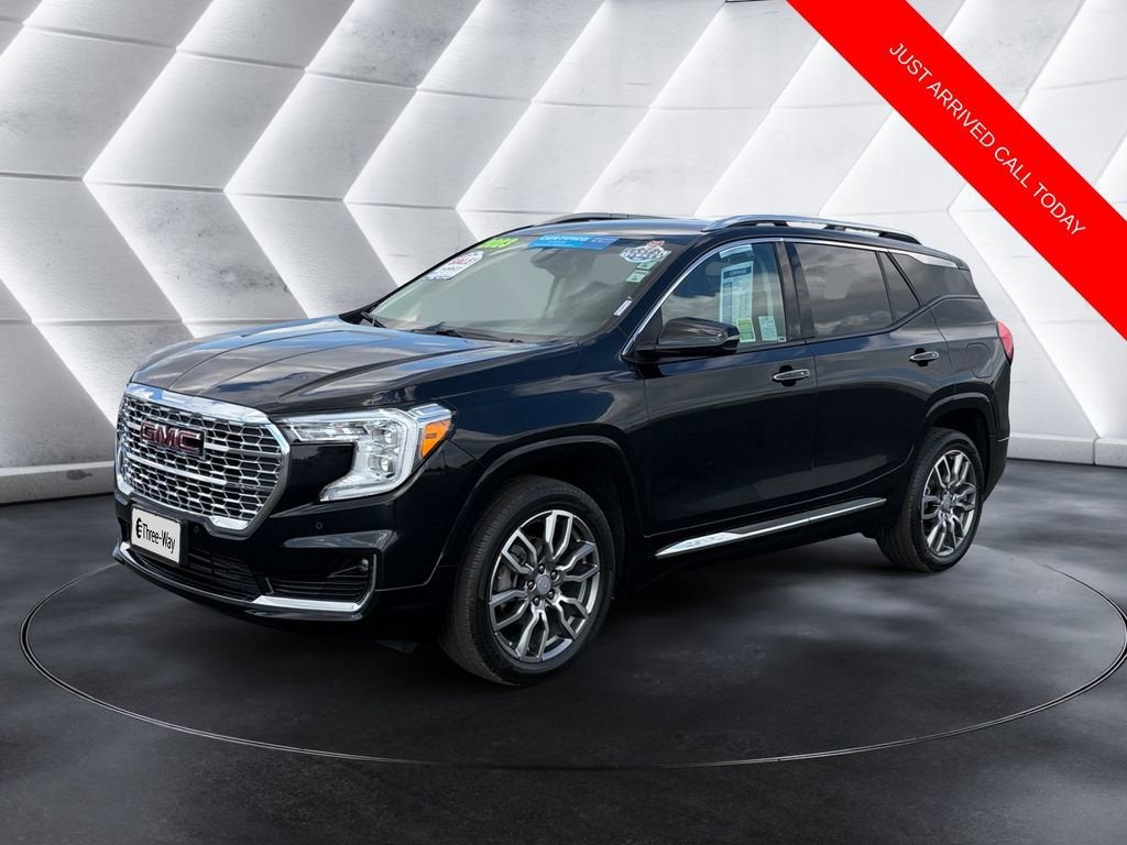 2023 GMC Terrain Denali AWD's photo