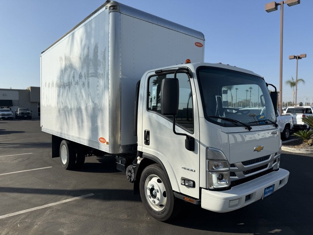 2024 Chevrolet Low Cab Forward 4500 2WD Reg Cab 150"
