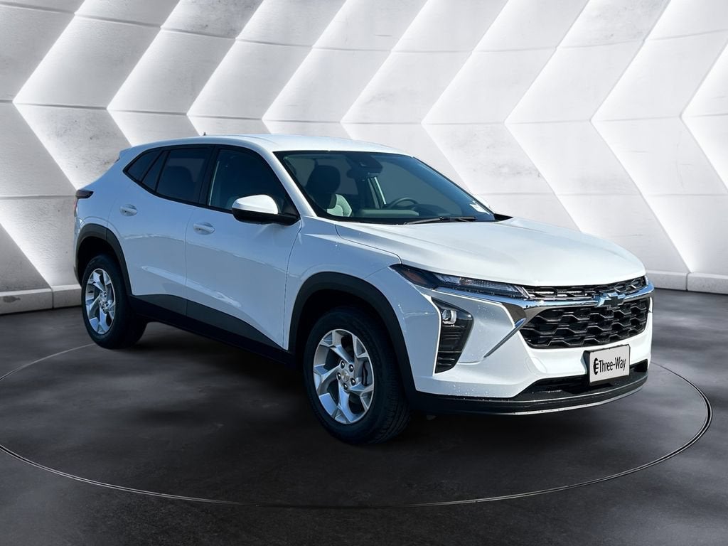 2026 Chevrolet Trax LS - Photo 7