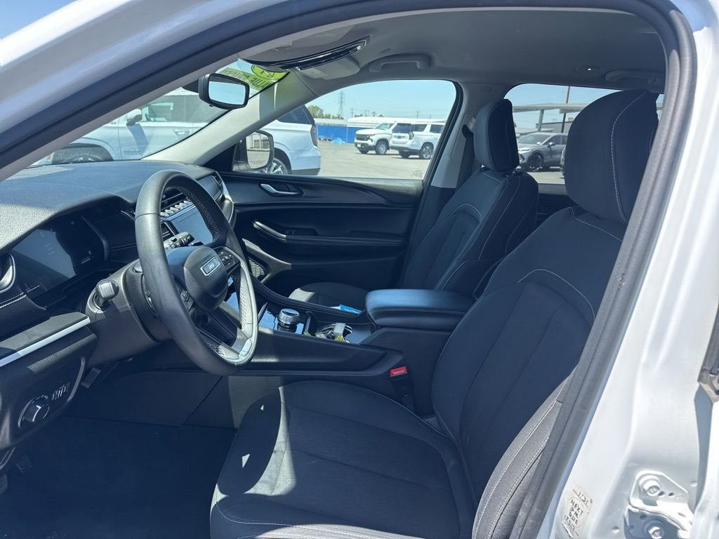 2024 Jeep Grand Cherokee Laredo