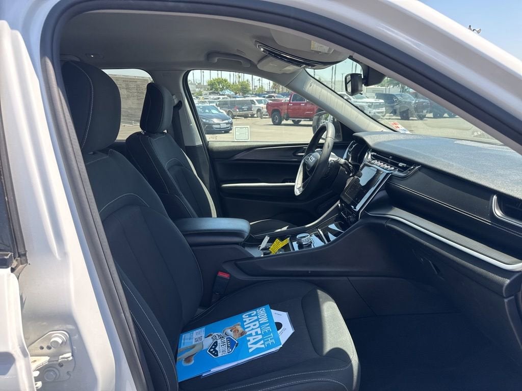2024 Jeep Grand Cherokee Laredo