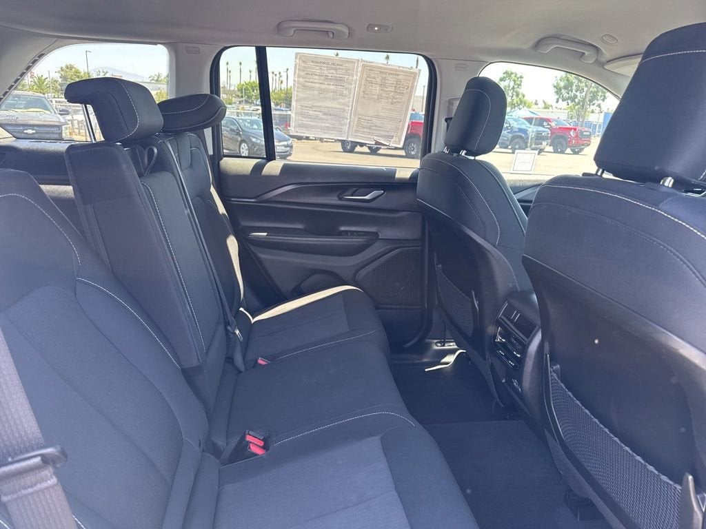 2024 Jeep Grand Cherokee Laredo