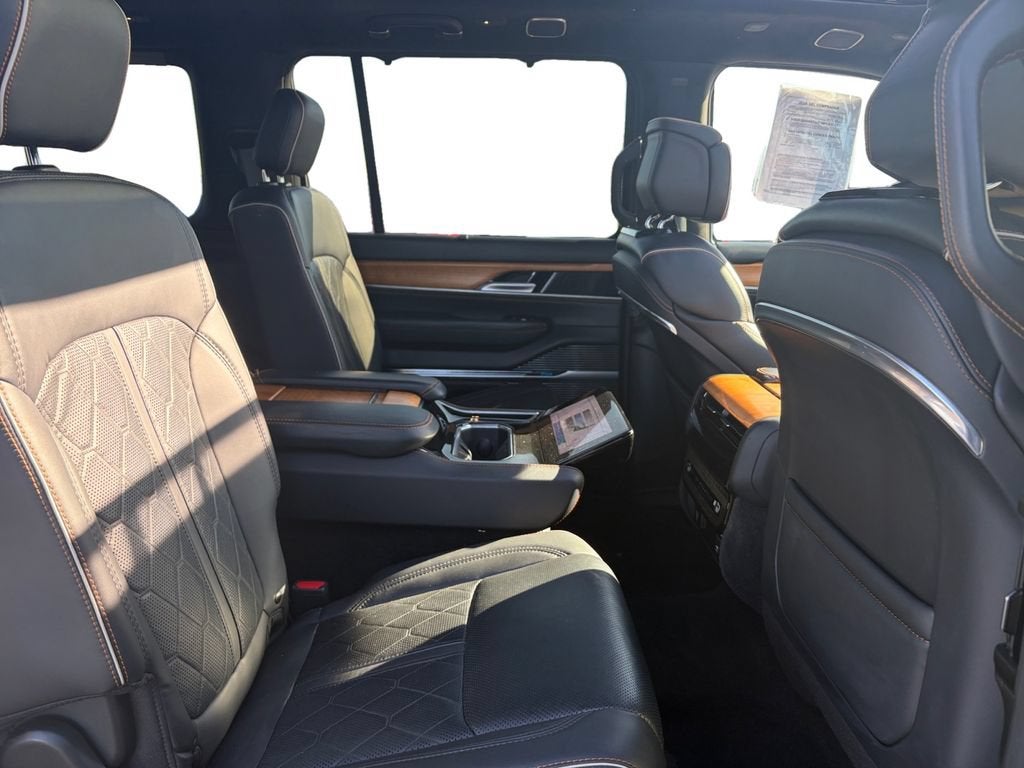 2024 Jeep Grand Wagoneer L Series III