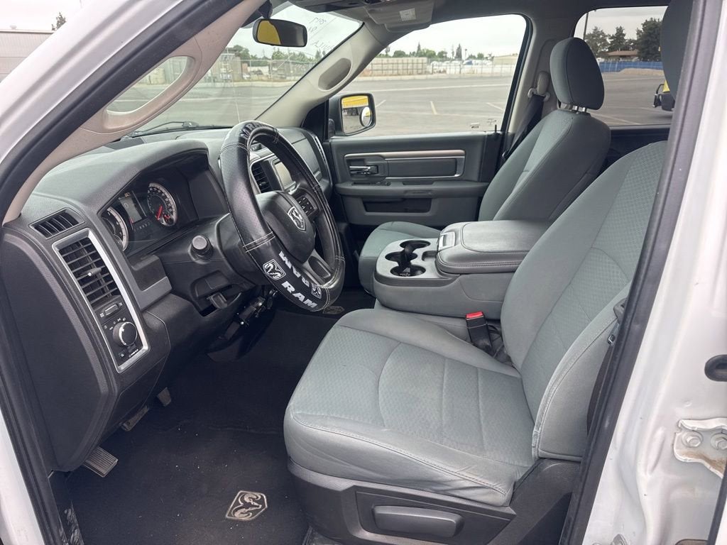 2017 RAM 1500 SLT