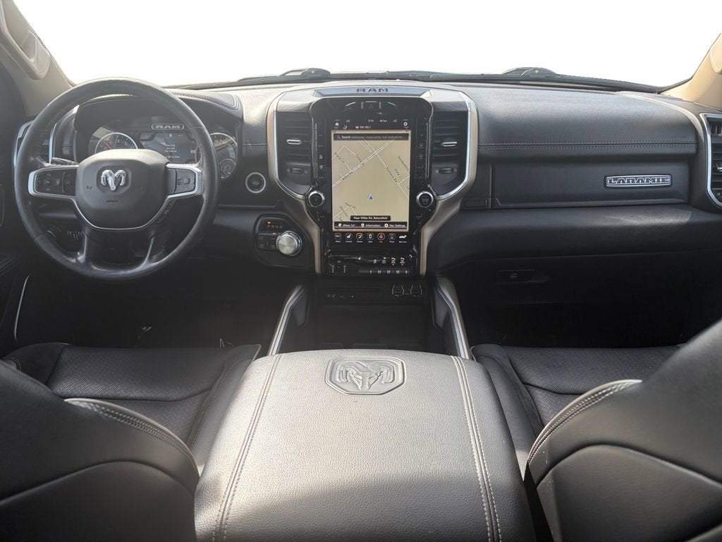 2019 RAM 1500 Laramie Crew Cab 4x4 5'7" Box