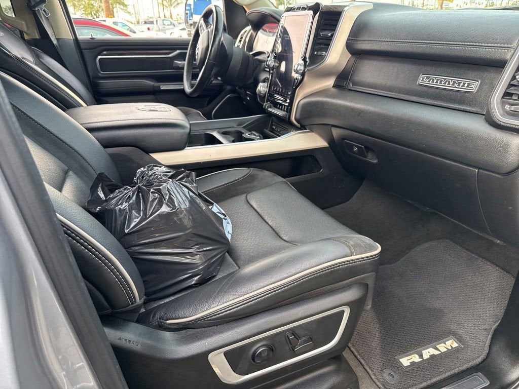 2019 RAM 1500 Laramie Crew Cab 4x4 5'7" Box
