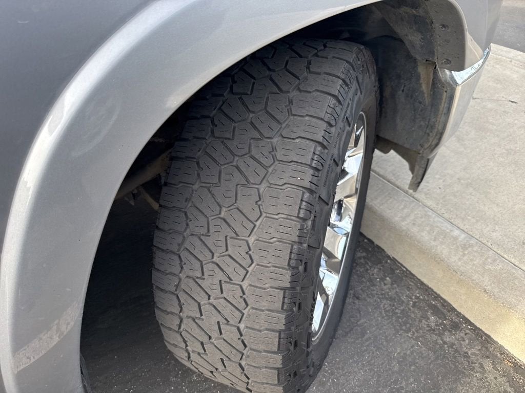 2019 RAM 1500 Laramie Crew Cab 4x4 5'7" Box