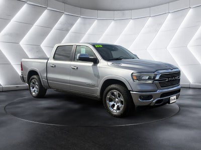 2019 RAM 1500 Laramie Crew Cab 4x4 5'7" Box