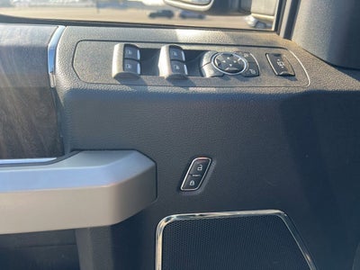 2017 Ford Super Duty F-250 SRW Lariat