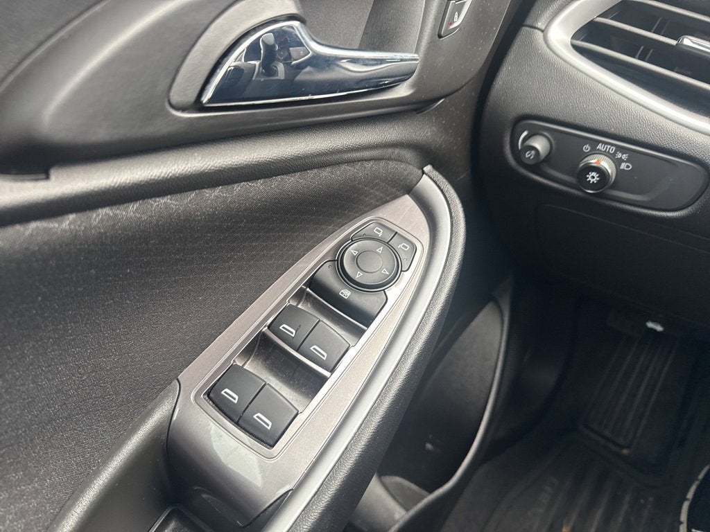 2021 Chevrolet Malibu LS