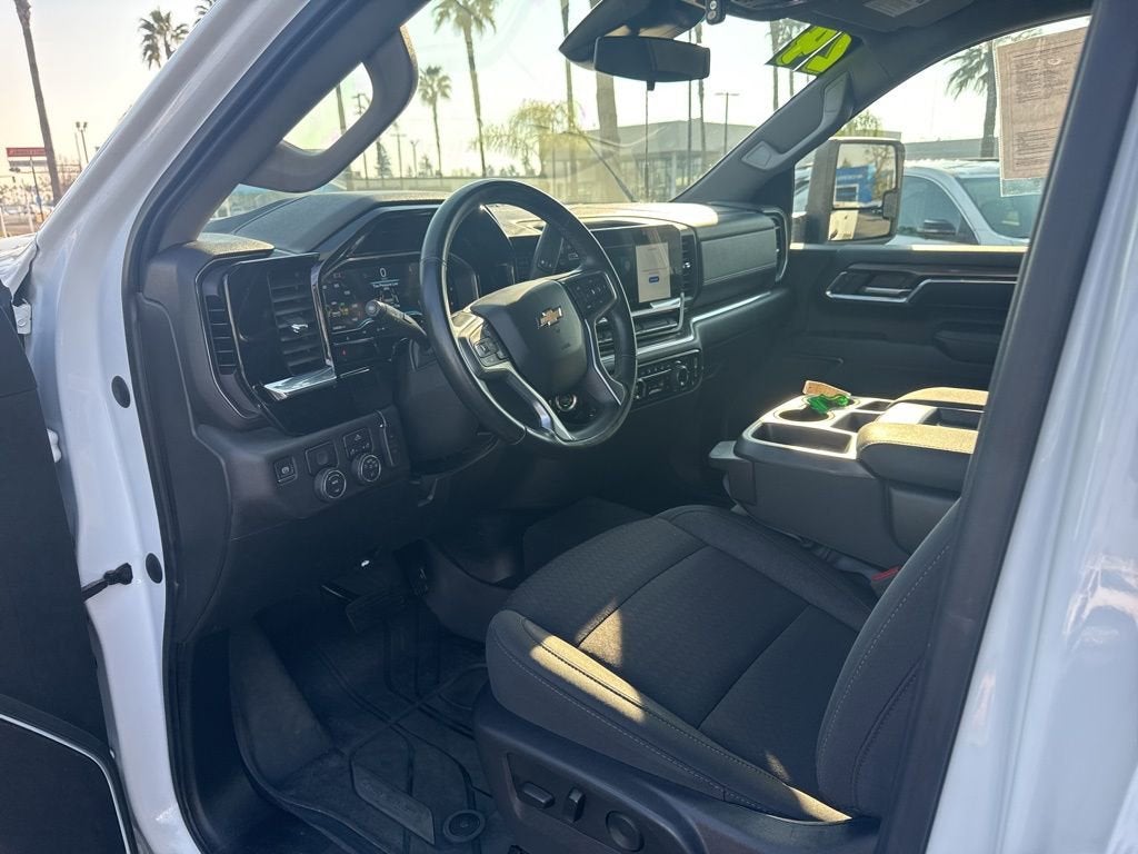 2024 Chevrolet Silverado 3500 HD Chassis Cab LT