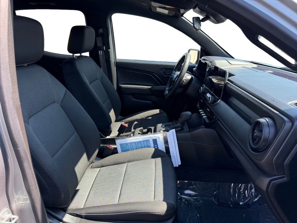 2024 Chevrolet Colorado WT