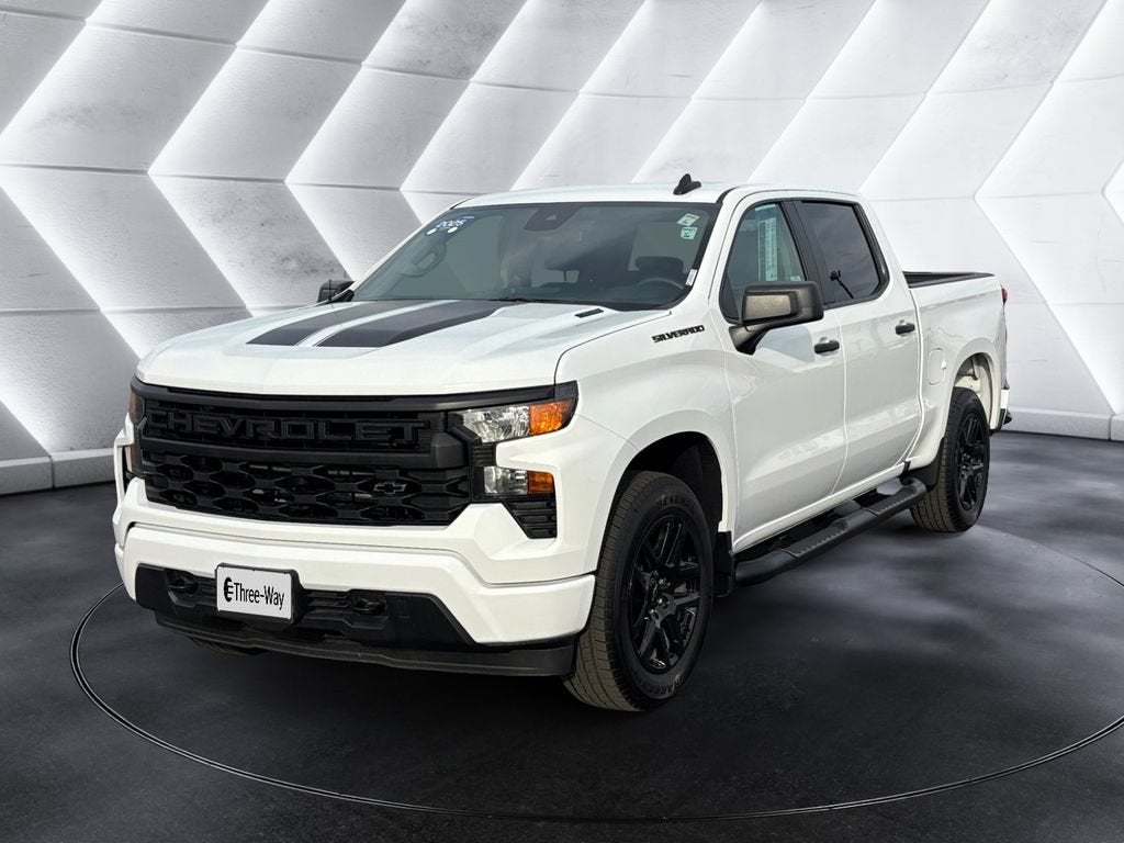 2025 Chevrolet Silverado 1500 Custom