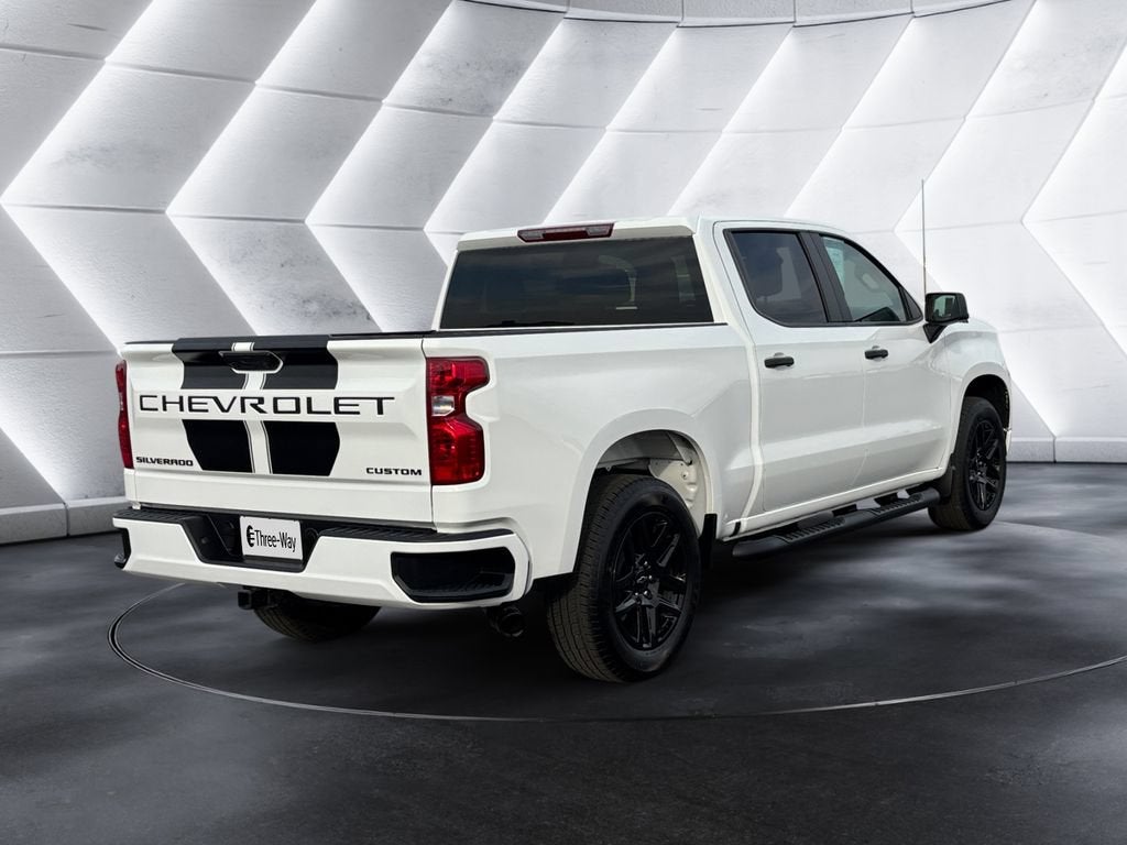 2025 Chevrolet Silverado 1500 Custom